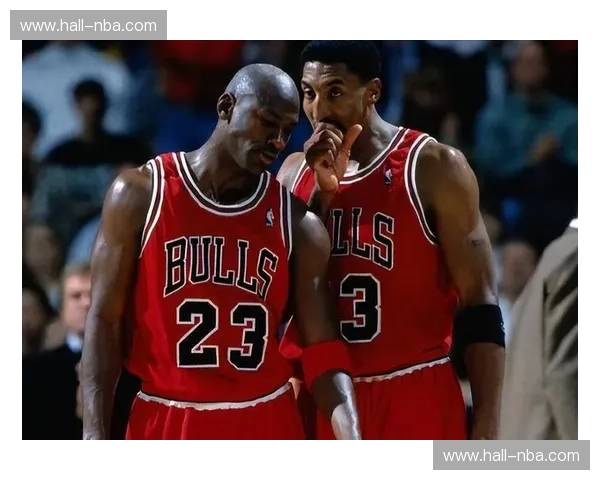 皮蓬vs时代:是迈克尔的影子,还是定义现代篮球的孤勇先驱?